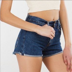 NWT Levi’s 501 Jean Short 26